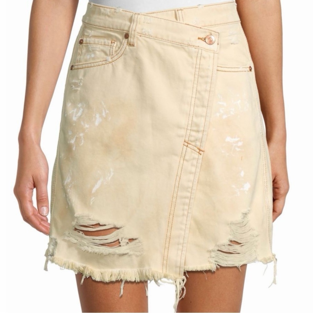NWT We The Free ‘Parker’ Faux-Wrap Distressed Denim Skirt in “Butter Cream” 27